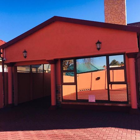 Bed and Breakfast Forever Comfy Bed Vanderbijlpark Exteriér fotografie